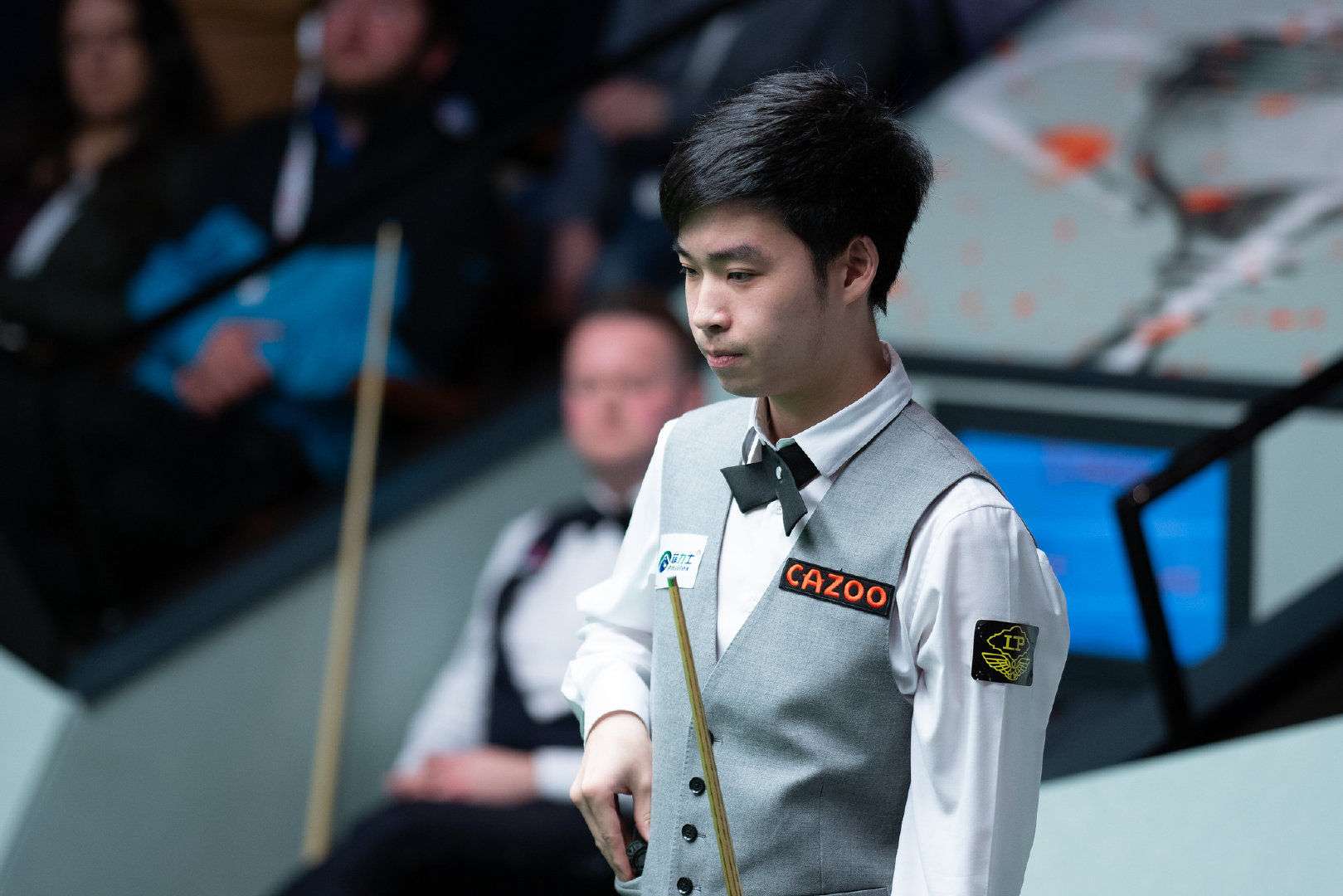 通过反复进 通过反复进